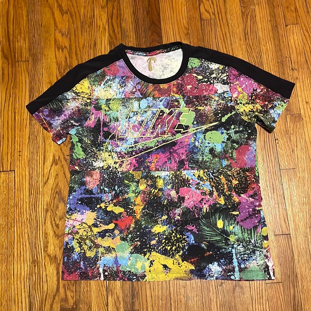 GUC Nike Tshirt Size Medium